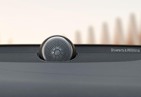 audiosystém Bowers and Wilkins